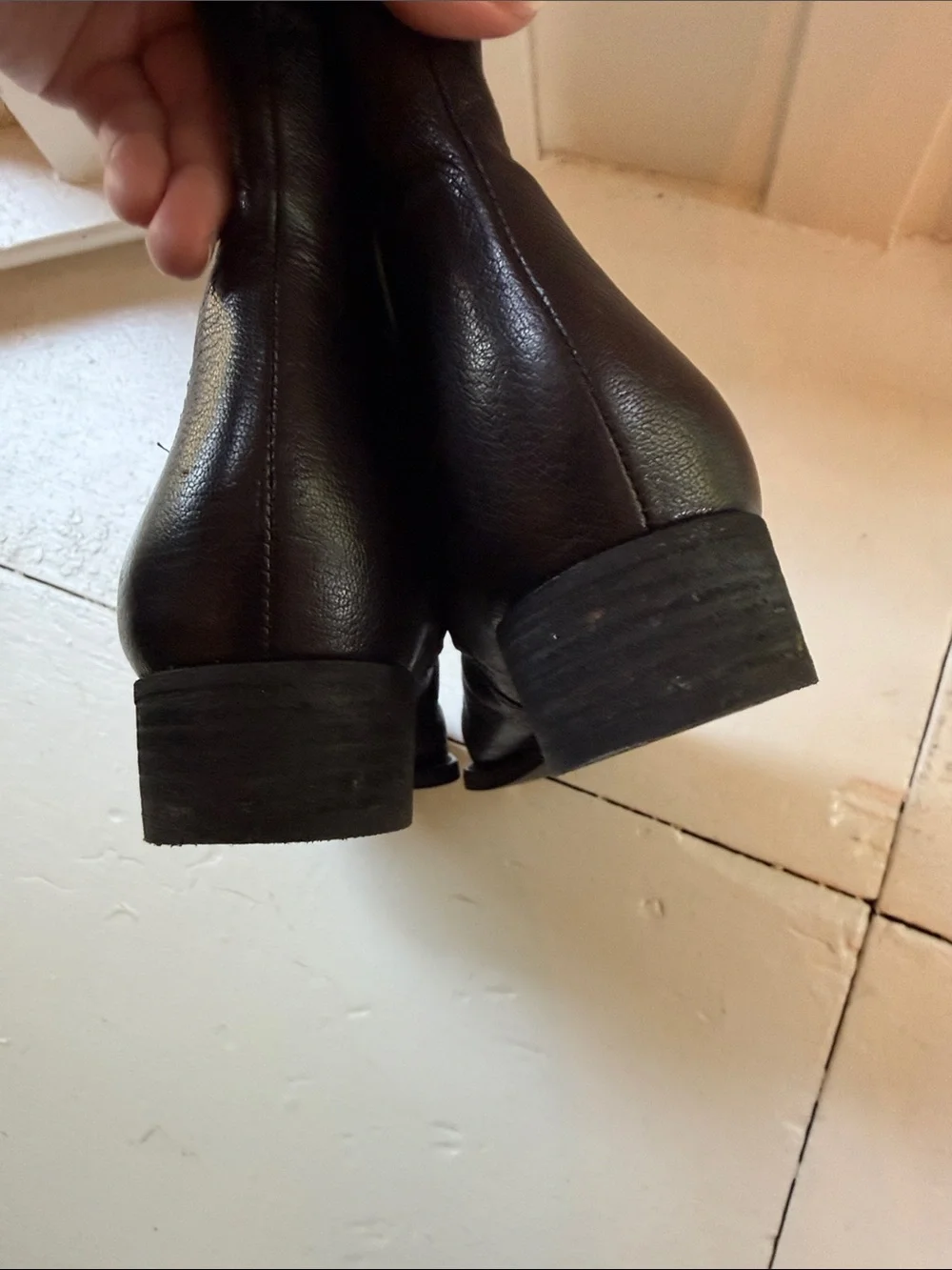 Zodiac Black Leather Square Toe Western Ankle Boots Women’s 8.5